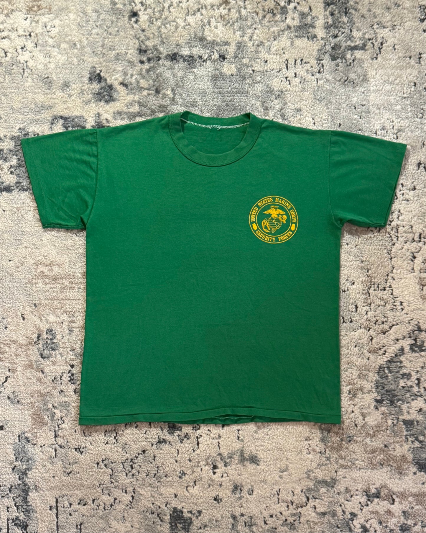 1980S US MARINE SECURITY FORCES TEE - MEDIUM