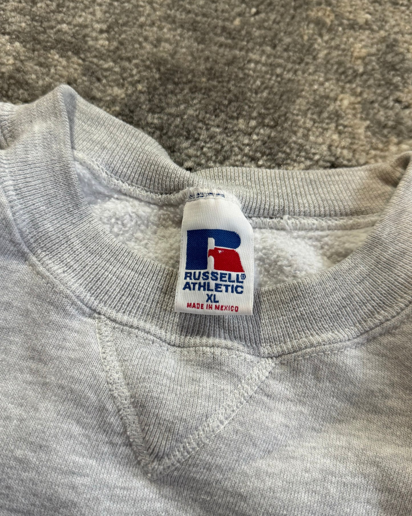 2000S RUSSELL ATHLETIC PUTNAM CITY SWEATSHIRT - XL
