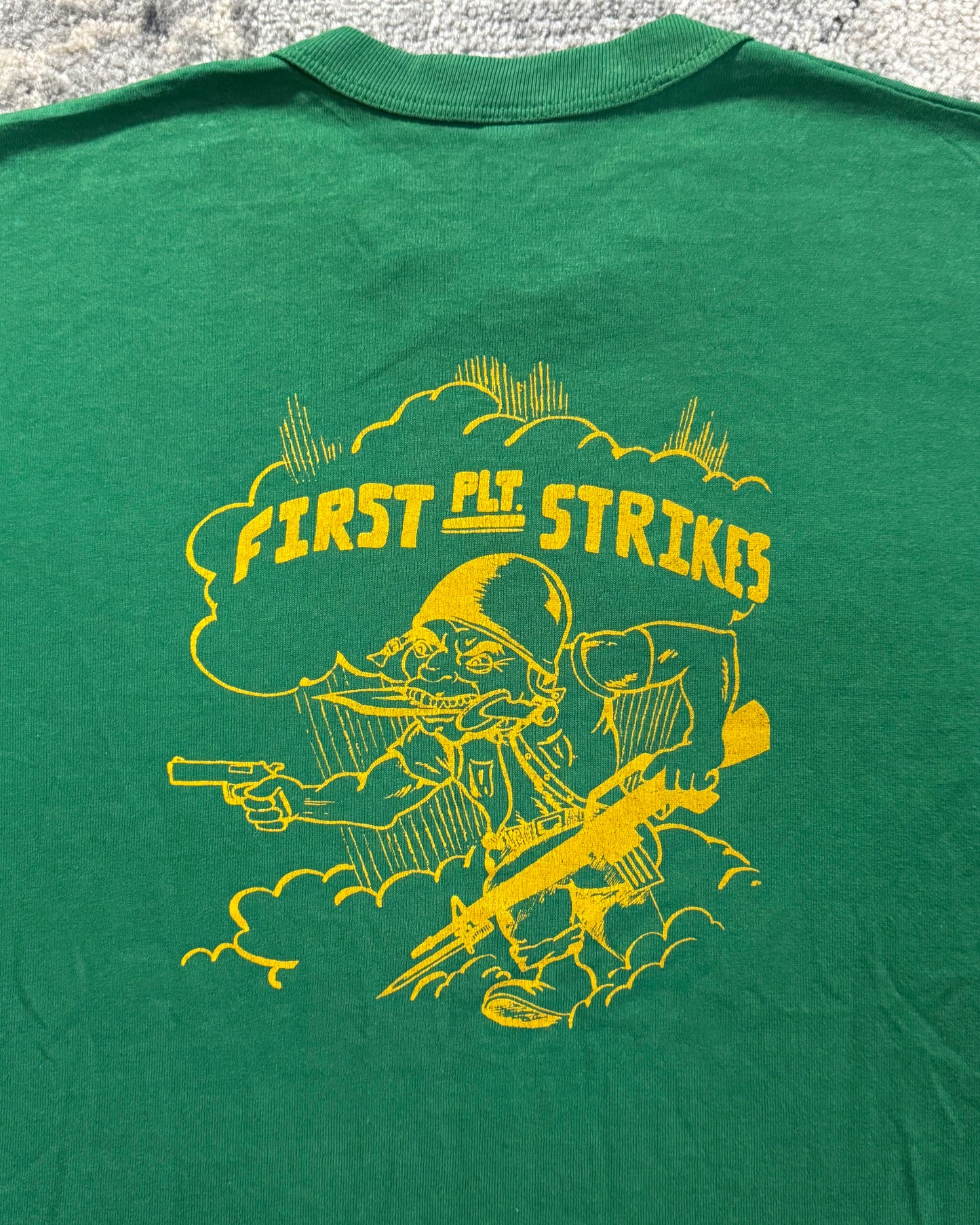 1980S US MARINE SECURITY FORCES TEE - MEDIUM